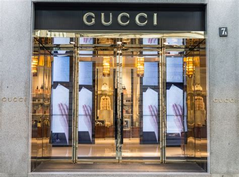 negozi di gucci in russo|Gucci Launches its Largest Store in Moscow .